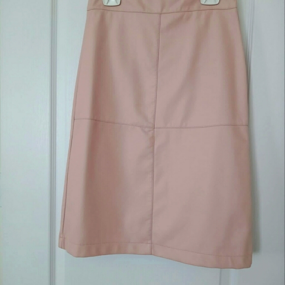 BNWT Faux Leather Skirt - Picture 1 of 13